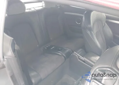 2010 Audi A5 2.0T Premium z USA, uszkodzony, nr VIN WAUUFAFH9AN012913